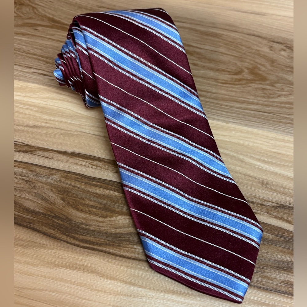 Brooks Brothers burgundy and blue striped silk tie Size 59” by 3.25.